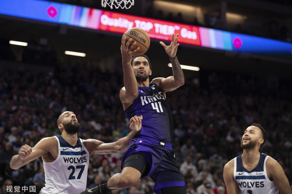 NBA卡位战，库里巴特勒发力，勇士险胜灰熊​.