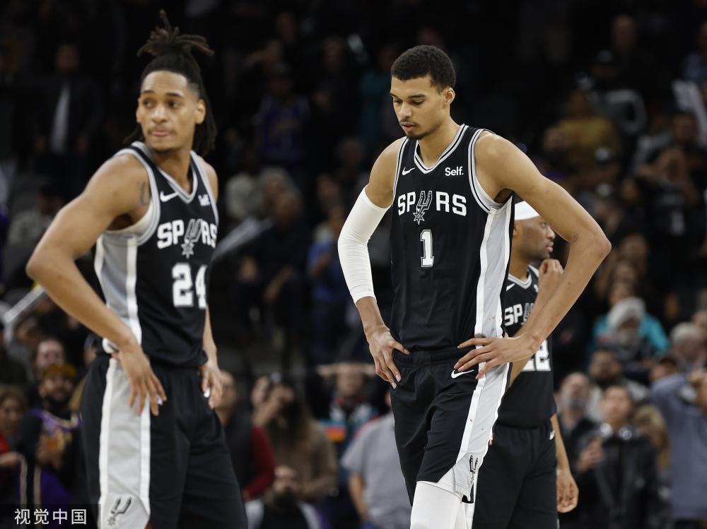 仅牵动着球 仅牵动着球