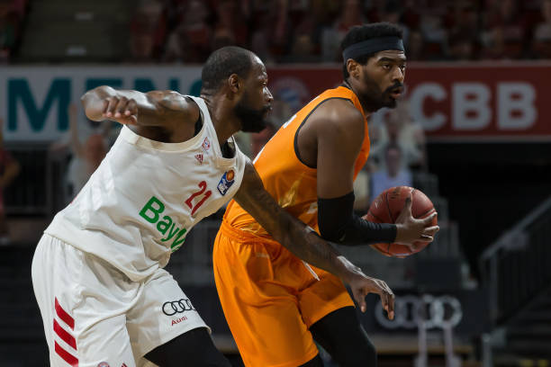 简直是能攻善守的全能型后场！怪不得篮网为了他而放弃了崔永熙？.