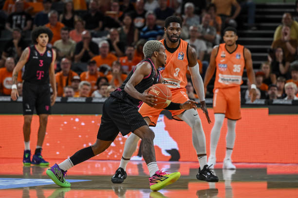 他们的防守 他们的防守