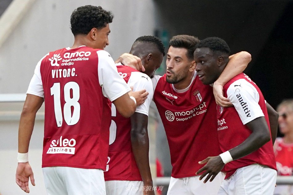 16分11板12助2断2帽！巴特勒创纪录，格林冲击DPOY，库里伤情更新.