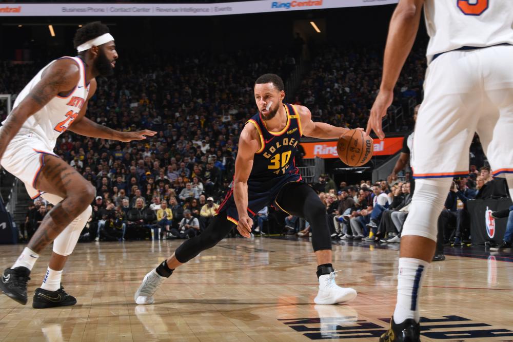 [棋牌]高清-农心杯第13局 李轩豪对阵申真谞.