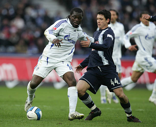 [棋牌]高清-农心杯第13局 李轩豪对阵申真谞.