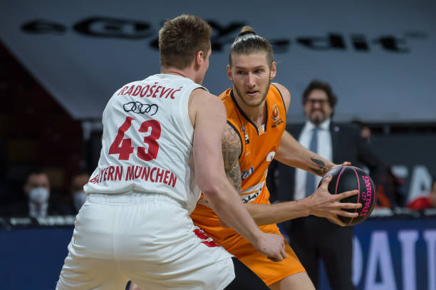 瑞典5战不胜仍凭欧国联成绩锁定附加赛席位，圣马力诺出局（瑞典近5场不胜仍凭欧国联排名锁定附加赛资格，圣马力诺无缘晋级）